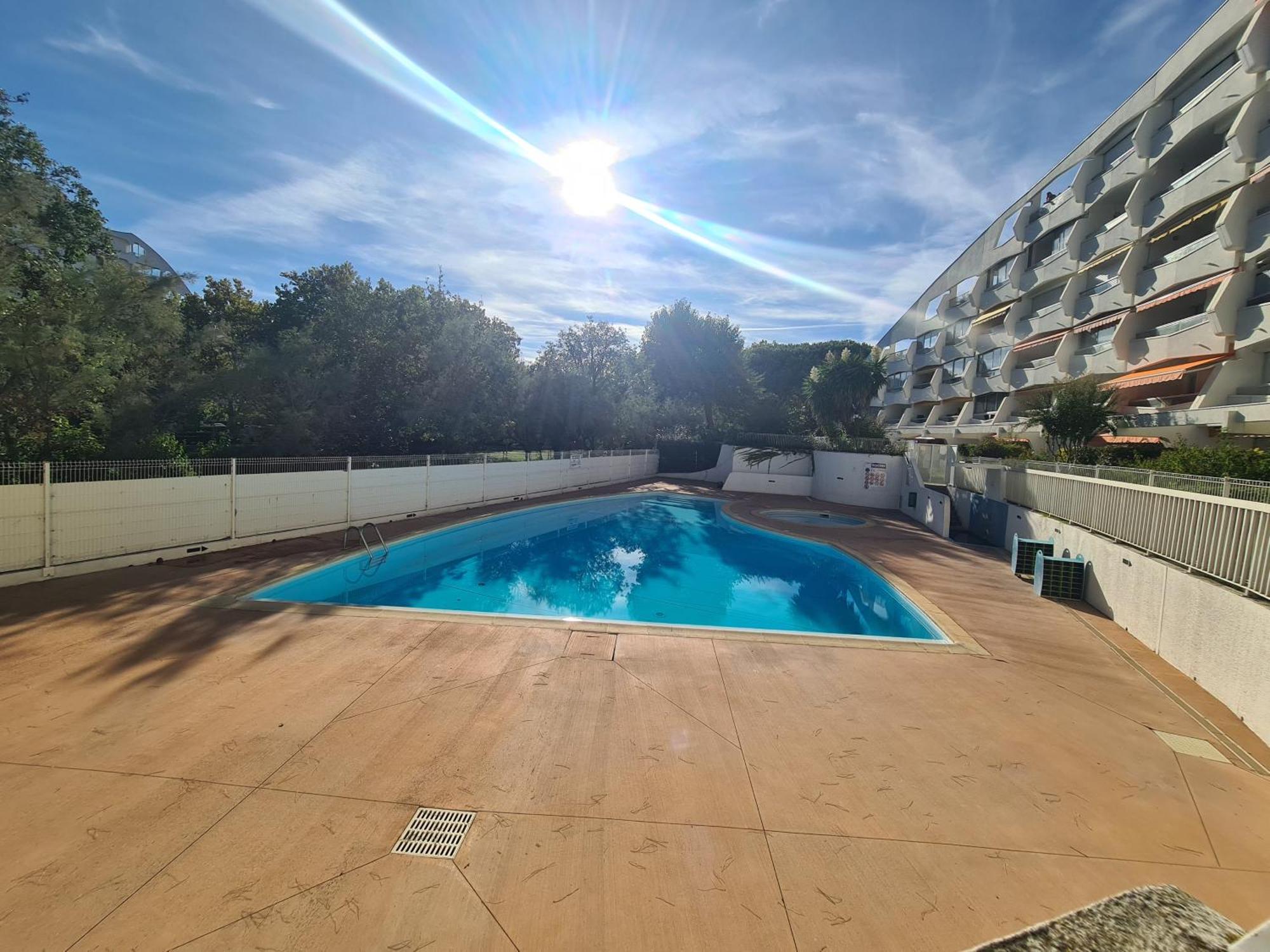 Appart Grande Motte Quartier Couchant - Parking - Balcon- Piscine - Plage 300M La Grande-Motte Buitenkant foto