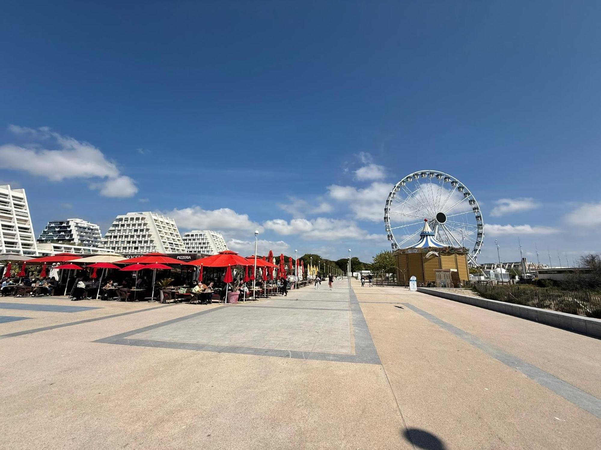 Appart Grande Motte Quartier Couchant - Parking - Balcon- Piscine - Plage 300M La Grande-Motte Buitenkant foto